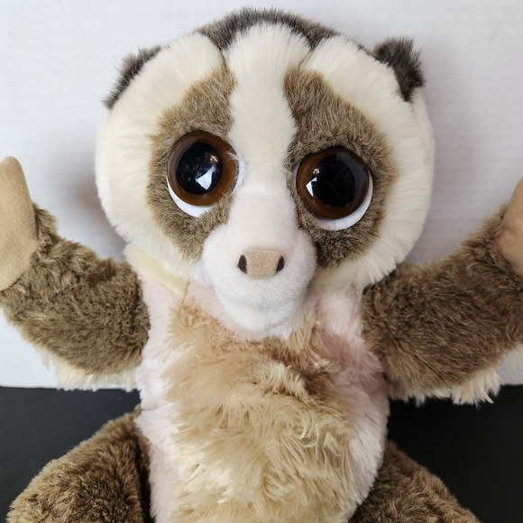 Folkmanis Slow Loris Puppet - Retired - Picture 4 of 10